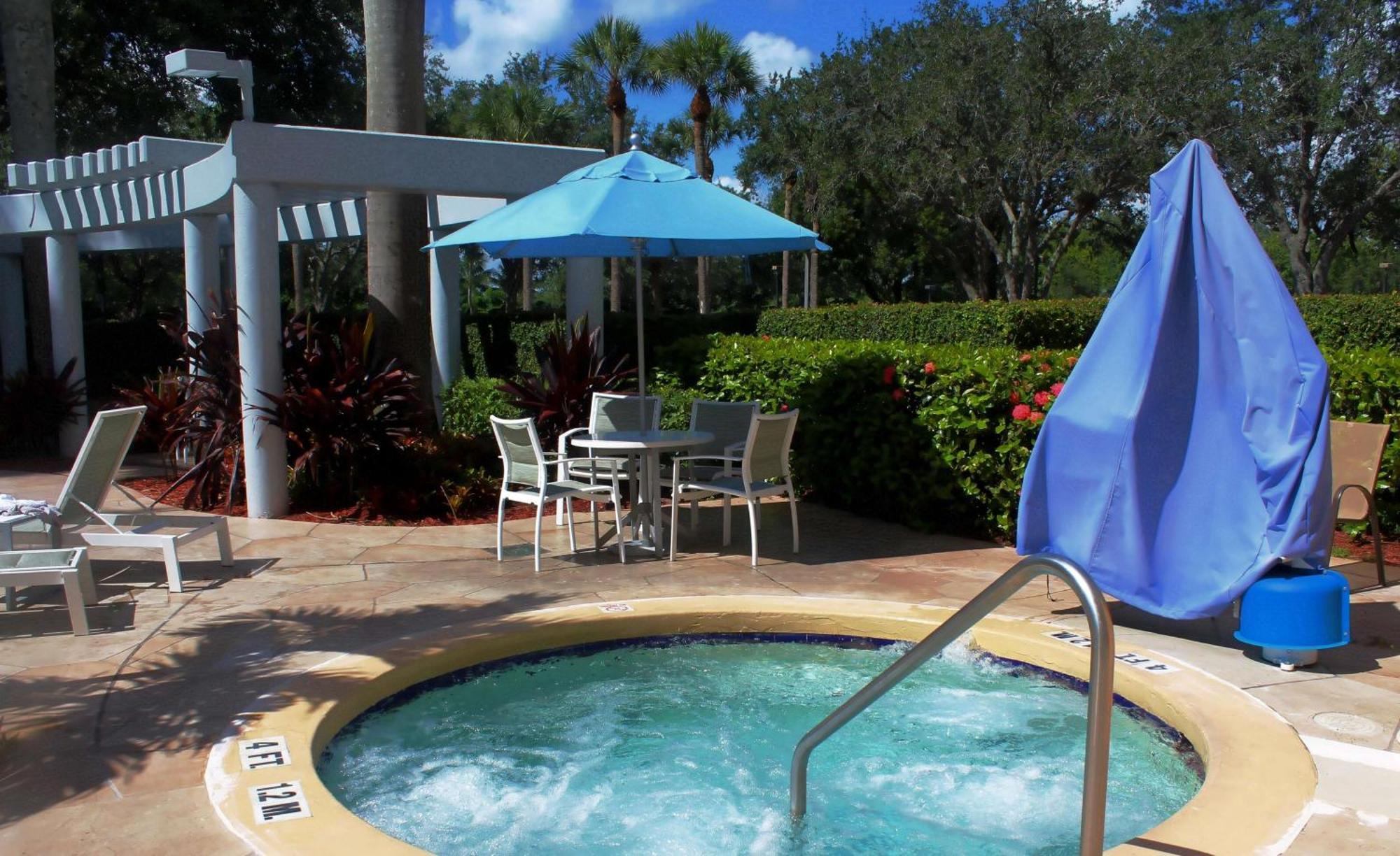 Hilton Boca Raton Suites Esterno foto