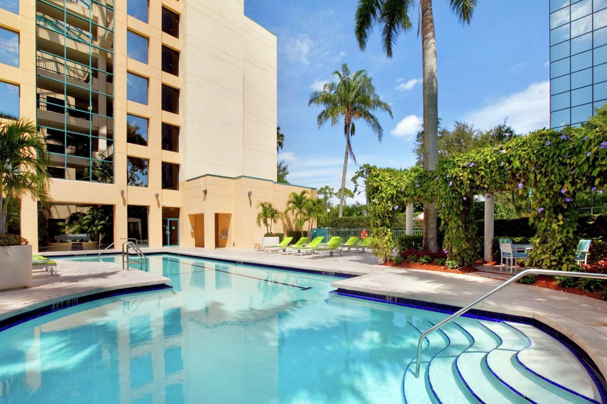 Hilton Boca Raton Suites Esterno foto