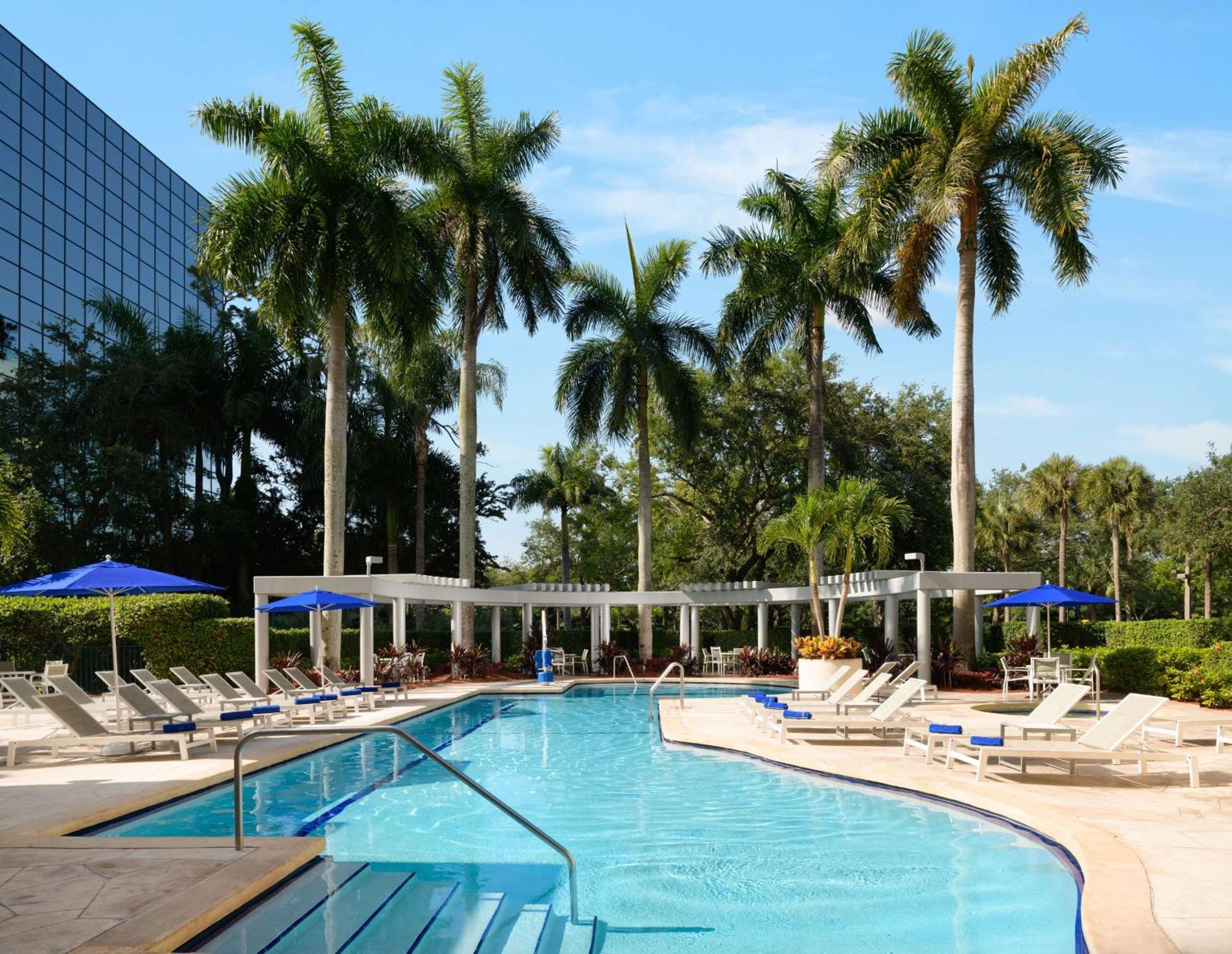 Hilton Boca Raton Suites Esterno foto